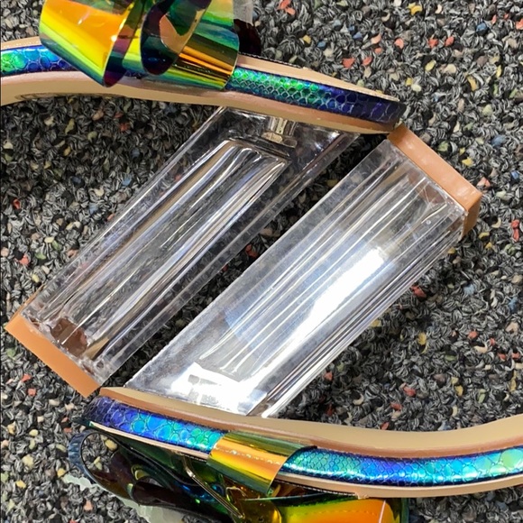 CAPE Robbin New “MERCY “ Sandals size 8.5M. - Picture 6 of 12